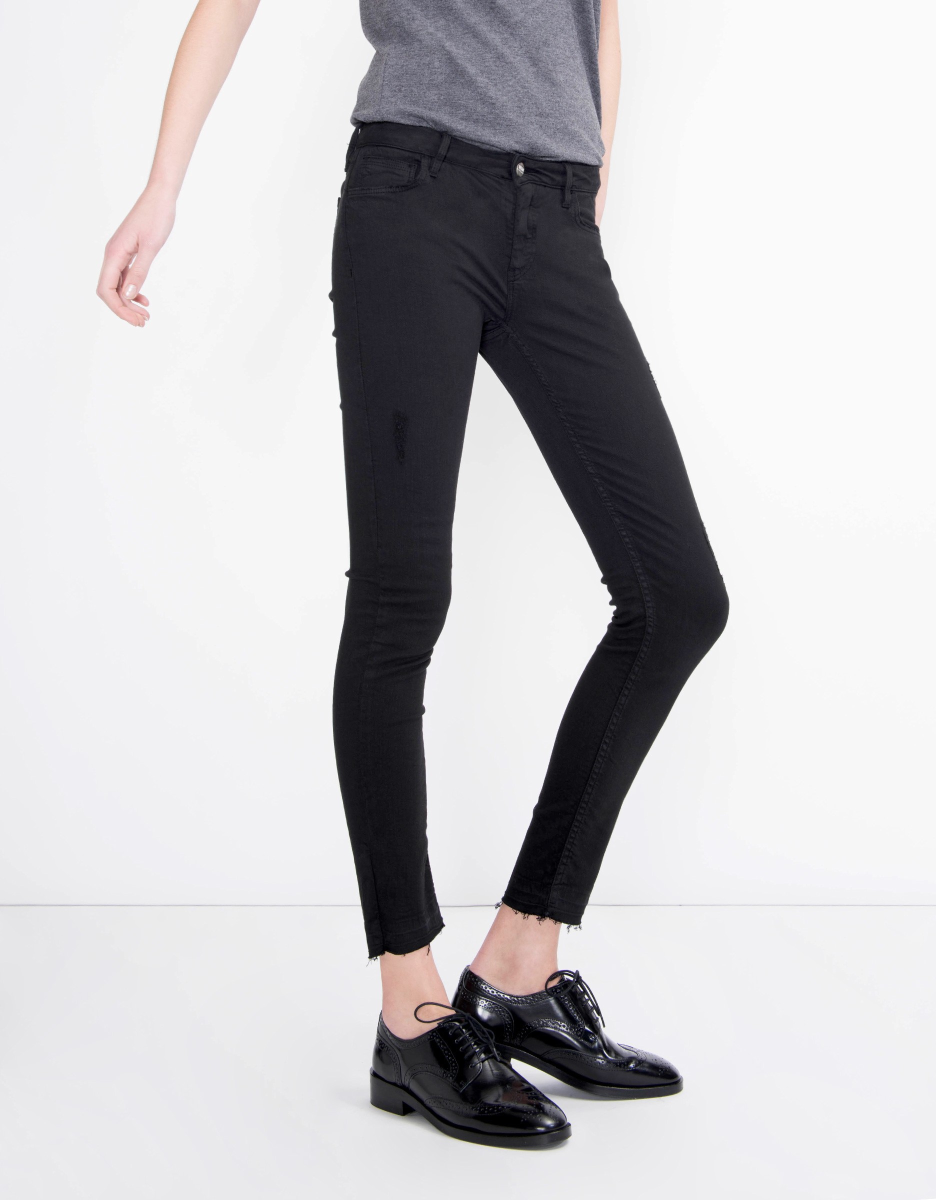 black skinny cropped trousers